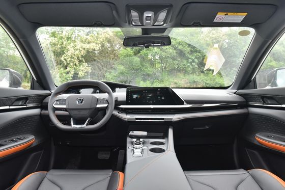 Véhicules à énergie 2024 Changan Uni-V PHEV Voiture à 5 places en blanc noir blanc ou rouge