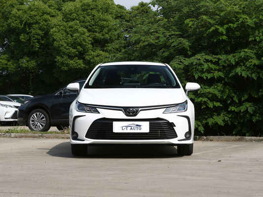 Véhicule électrique hybride abordable et Toyota Corolla