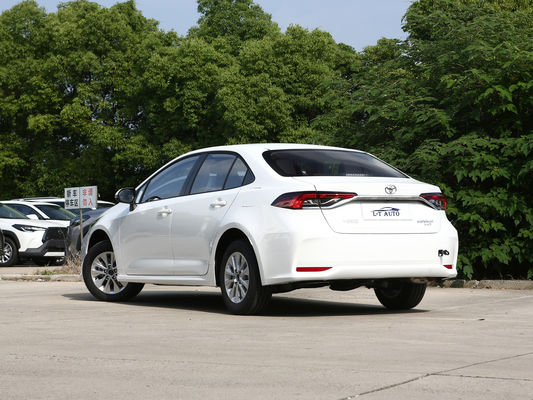 Véhicule électrique hybride abordable et Toyota Corolla