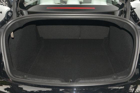 2024 Tesla Modèle 3 à la main gauche Voiture électrique 331kw Motor Power MAX. Vitesse 200km/h