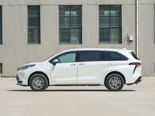 Sièges Toyota SIENNA HEV Four Wheel Hybrid Electric MPV avec réglage du siège du copilote