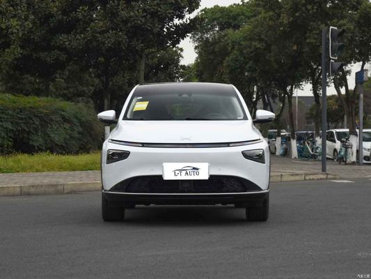 Voiture électrique à grande vitesse blanche 2024 Véhicules à énergie Xiaopeng G3 Xpeng G3i EV Auto