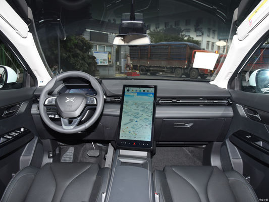 Voiture électrique à grande vitesse blanche 2024 Véhicules à énergie Xiaopeng G3 Xpeng G3i EV Auto