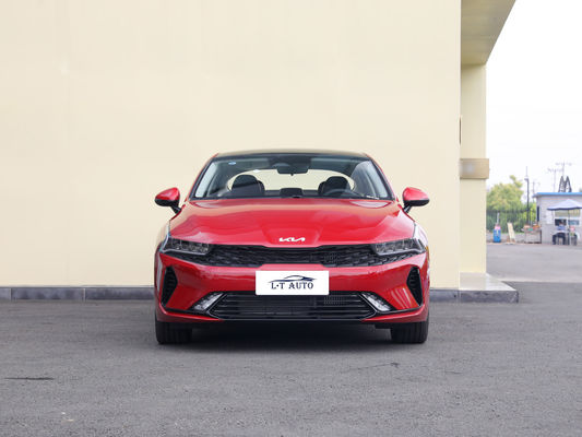KIA K5 voiture turbo à essence avec une puissance maximale de 100 à 150 ch 5 sièges 5 portes