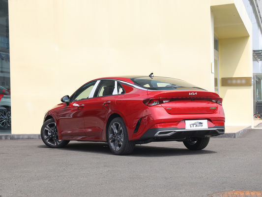 KIA K5 voiture turbo à essence avec une puissance maximale de 100 à 150 ch 5 sièges 5 portes