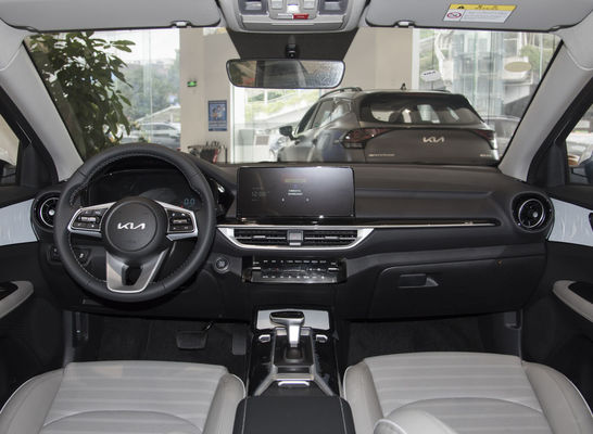 2024 Economy Automobile à essence KIA K3 voiture compacte berline Automobile à essence avec et sièges en cuir