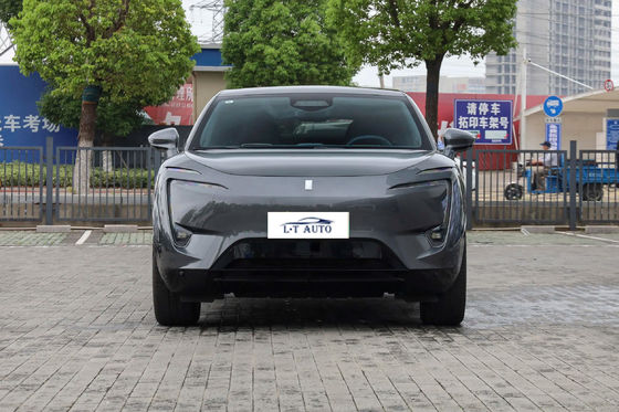 2024 Changan Avatr 11 Véhicule électrique Voiture à grande vitesse Luxe et 6 couleurs