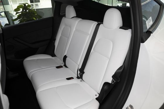 2024 Tesla Model Y 5 portes 5 sièges 4 roues EV voiture 4750x1921x1624mm longueur largeur hauteur
