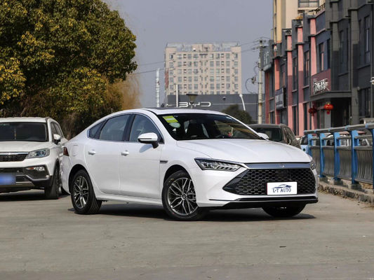 BYD QIN Plus Dm-I Fabriqué en voiture électrique 5 places Hatchback avec énergie 55/120km Véhicule hybride