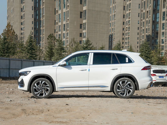 1.5-2.0L Geely Xing Yue L Phev Voiture Suv 5 sièges Suv Commerce Véhicule électrique pour adultes