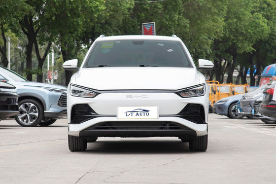 Voiture à grande vitesse BYD E2 berline batterie Véhicule électrique avec batterie au lithium-fer-phosphate