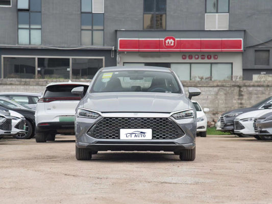 2023 BYD Tang Song Yuan 4 portes 5 sièges Hatchback avec batterie au lithium fer phosphate