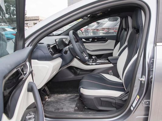 2023 BYD Tang Song Yuan 4 portes 5 sièges Hatchback avec batterie au lithium fer phosphate