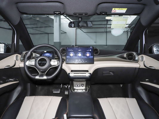 La conduite écologique est devenue plus facile grâce à la portée électrique pure de 405 km du BYD Dolphin EV et à sa recharge rapide