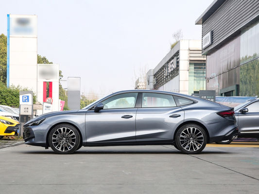 2024 MG7 Coupé de voiture de taille moyenne 2.0t Tubo Véhicule utilitaire à essence avec conception
