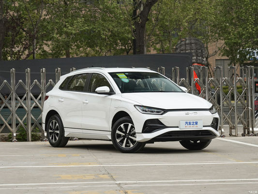 2024 BYD E2 voiture électrique version de luxe abordable avec vitesse maximale de 130 km/h 4 couleurs