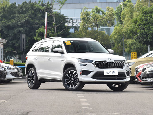 SKODA Kodiak Luxe Véhicule à essence essence voiture d'occasion VW SUV couple maximal Nm 300-400Nm