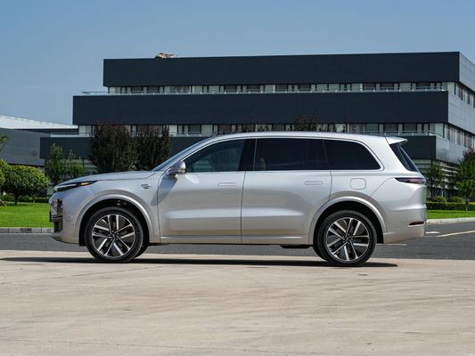 Structure de la carrosserie 6 places SUV hybride électrique avec 5,3s Accélération et portée étendue