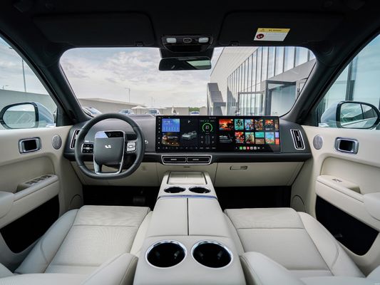 Structure de la carrosserie 6 places SUV hybride électrique avec 5,3s Accélération et portée étendue