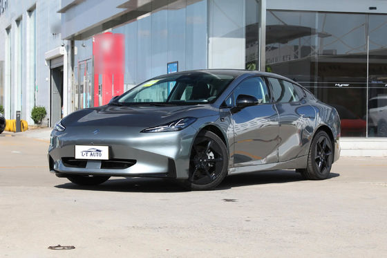 2024 Super Sedan chinois voiture électrique puissance maximale 340PS couple maximal 430Nm Grande valeur
