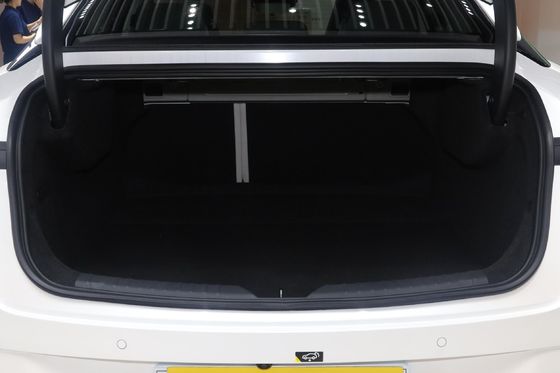 2024 Super Sedan chinois voiture électrique puissance maximale 340PS couple maximal 430Nm Grande valeur