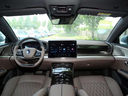 Véhicule hybride électrique rechargeable à 5 places BYD Han EV avec une autonomie de 700 km et un empattement de 2920 mm