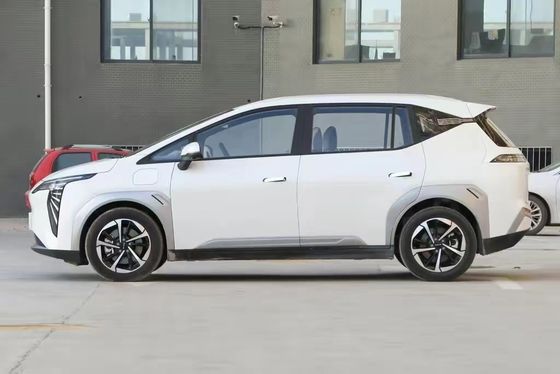 Le SUV le plus apprécié du marché chinois 2024 Aion Y Plus à conduite gauche pour voiture électrique rapide