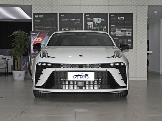 Lynkco 03 2.0 Turbocharged Sports Sedan 4684x1843x1460 Cylindres 4 hautement intelligents