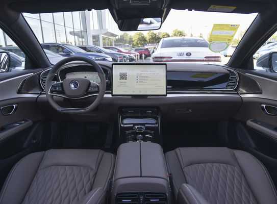 Un véhicule électrique de luxe ultra-longue durée, le choix idéal pour la conduite urbaine