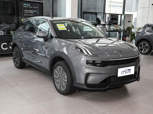 Capacité du réservoir de carburant de 50 à 80 litres LynkCo 06 Petit SUV à essence avec caméra arrière et 4 places