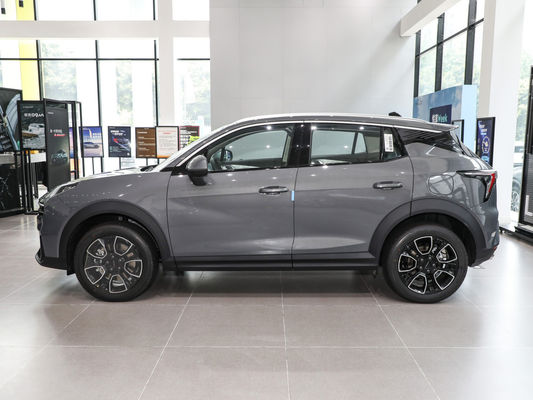 Capacité du réservoir de carburant de 50 à 80 litres LynkCo 06 Petit SUV à essence avec caméra arrière et 4 places