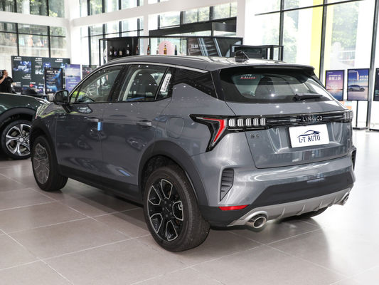 Capacité du réservoir de carburant de 50 à 80 litres LynkCo 06 Petit SUV à essence avec caméra arrière et 4 places