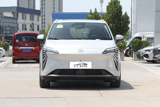 2024 Aion Y Plus SUV électrique à grande vitesse longue portée 5 portes 5 places avec empattement de 2750 mm