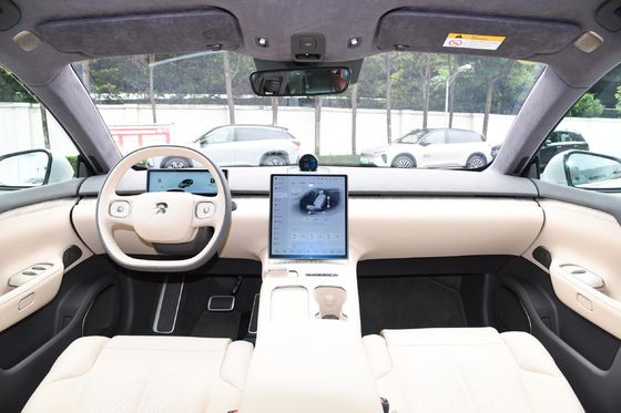 675 km de portée NIO ET7/ET5 EV Automobiles à grande vitesse Véhicules à énergie avec batterie au lithium ternaire