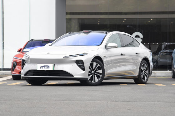 Pure électrique 2024 voiture de luxe à gauche La combinaison parfaite de style et d' énergie