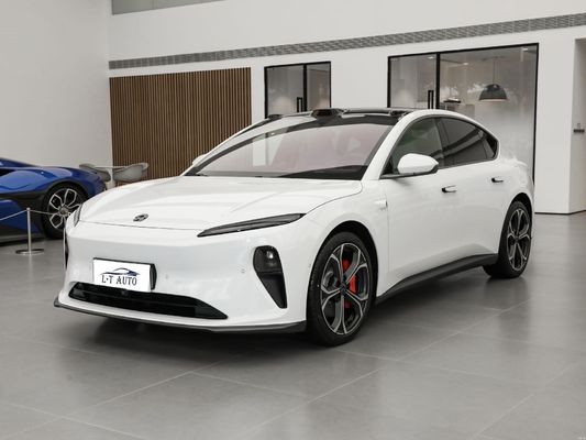 NIO ET5 Pure Electric 560/710km Durée de vie de la batterie 6-8 heures de charge Temps de charge