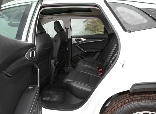 2023 MG One Compact SUV 5 portes 5 places voiture à essence automatique avec intérieur de luxe