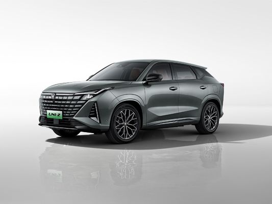 Révolutionnez vos déplacements avec le véhicule à énergie étendue à 5 places Changan UNI-Z