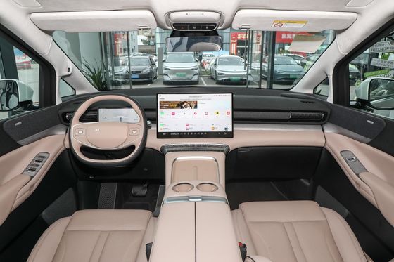 La meilleure MPV EV de Xpeng X9 avec une autonomie de 702 km et un temps de charge rapide