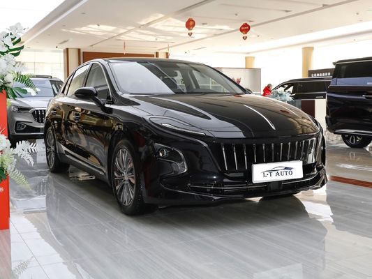 Confortable et élégant Hongqi E-Qm5 voiture électrique pure de taille moyenne avec empattement de 2990 mm
