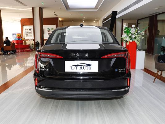 Confortable et élégant Hongqi E-Qm5 voiture électrique pure de taille moyenne avec empattement de 2990 mm