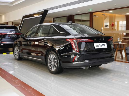 Confortable et élégant Hongqi E-Qm5 voiture électrique pure de taille moyenne avec empattement de 2990 mm