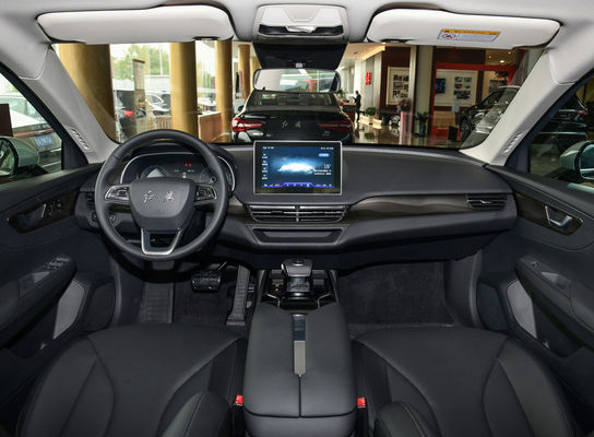 Véhicule électrique boîte de vitesses à vitesse unique et recharge rapide 2024 Hongqi E-QM5 Energy Car