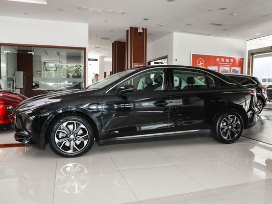 Hongqi E-qm5 E-hs9 The Advanced 4-door 5-seat Hatchback avec batterie au phosphate de fer