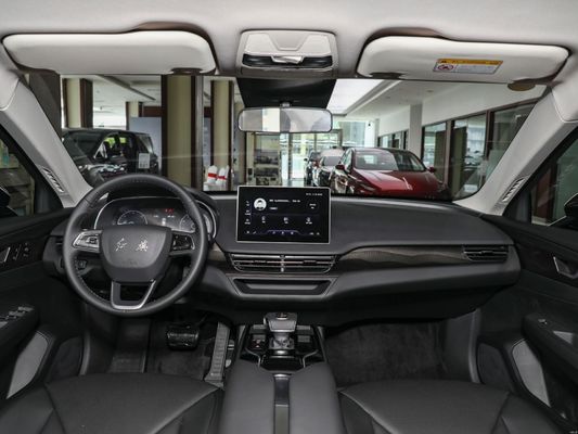 Hongqi E-qm5 E-hs9 The Advanced 4-door 5-seat Hatchback avec batterie au phosphate de fer