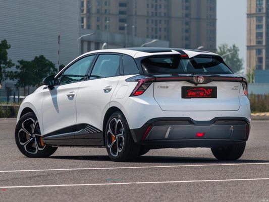 125 kW MG 4 EV AWD 4WD 425 km 520 km Véhicule électrique avec temps de charge rapide 0,47h et 1