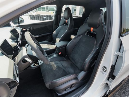 125 kW MG 4 EV AWD 4WD 425 km 520 km Véhicule électrique avec temps de charge rapide 0,47h et 1