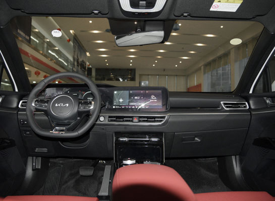 KIA K5 380GT Line Emblème de 2,0 tonnes Benzine 5 sièges L'ultime berline