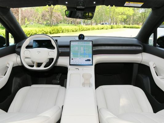 2024 NIO ES6 4WD SUV électrique pur avec une autonomie de 625 km et une expérience de passager à 5 places
