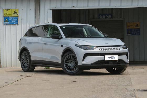 SUV de taille moyenne voiture électrique Leapmotor C11 La combinaison parfaite de puissance et de style
